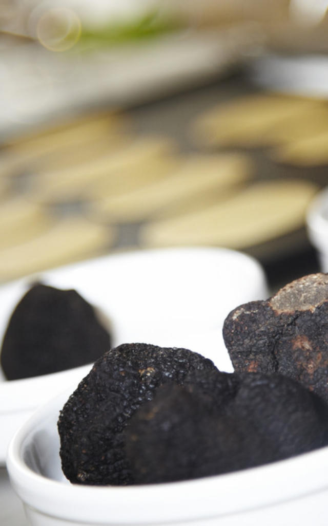 14211600369 F65c6f31d8 B[1]