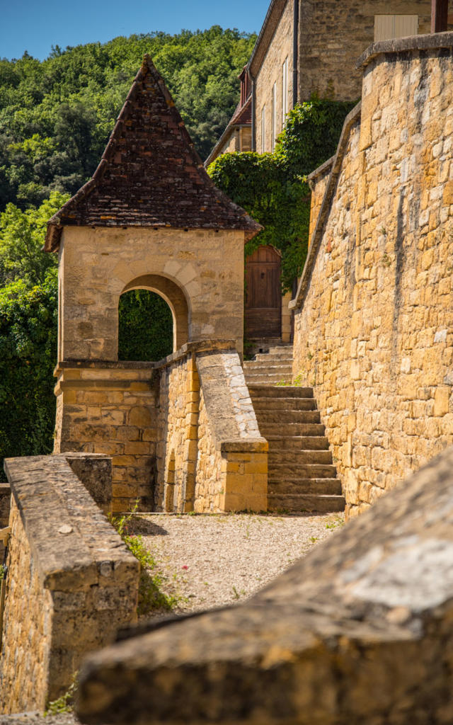 La Roque-Gageac sur la Vallée de la Dordogne