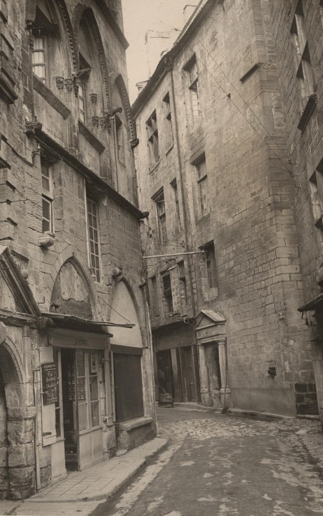 L'Hôtel Plamon prima del restauro